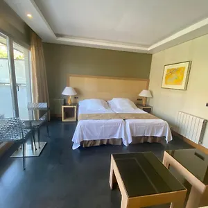 Artplatinum Suites&apartments Aparthotel